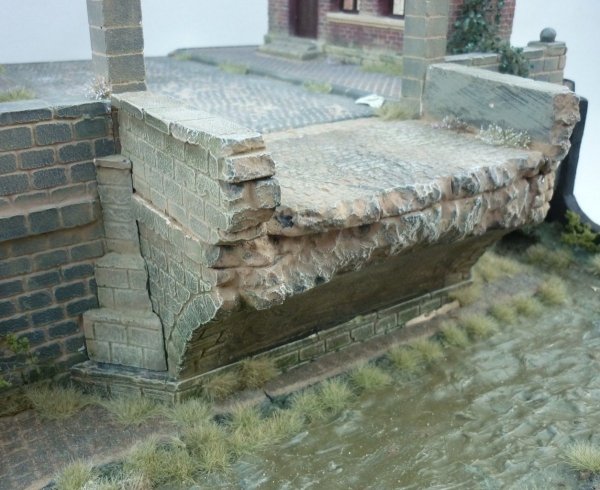 RT-Diorama 35215 Diorama-Base:&quot;Broken Bridge&quot; 1/35
