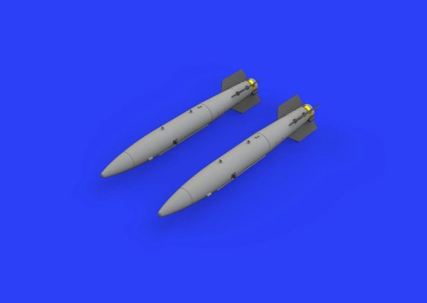Eduard 648448 B43-1 Nuclear Weapon w/ SC43-4/ -7 tail assembly 1/48