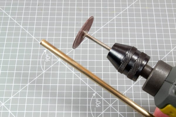 AK Interactive AK9113 BRASS PIPES 1.4MM Ø. 5 UNITS