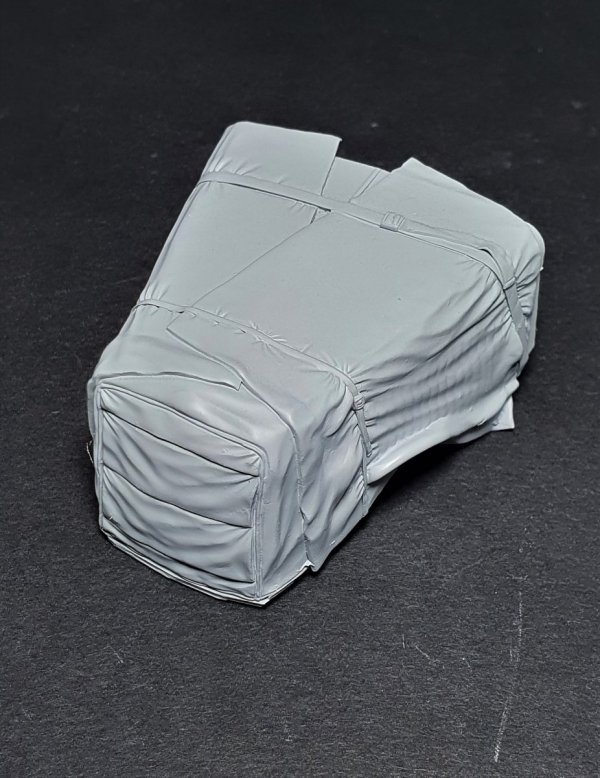 Panzer Art RE35-699 Sd.Kfz 8 engine deck canvas cover 1/35