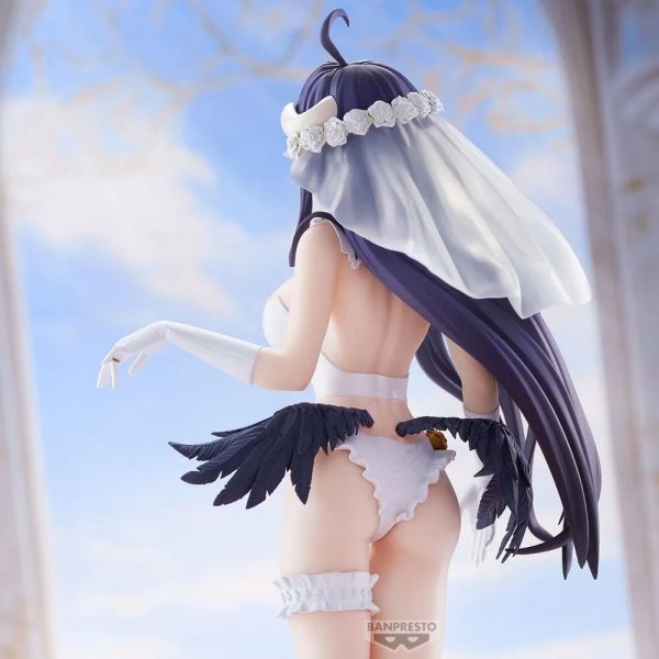 Bandai BP29874 BANPRESTO OVERLORD GLITTER&amp;GLAMOURS - ALBEDO (WEDDING VER.)