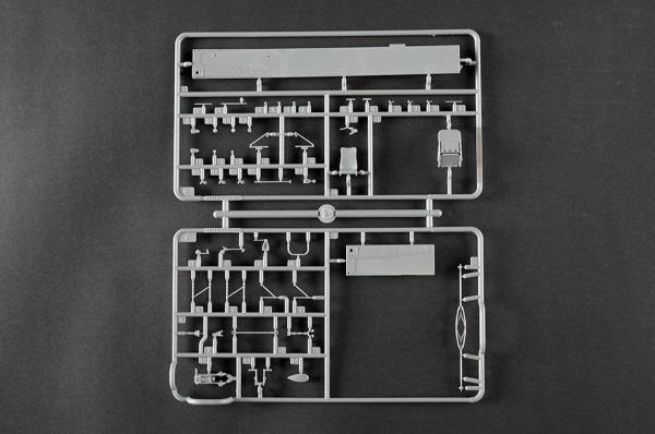 Trumpeter 05112 UH-1B Huey - Gunship 1/35