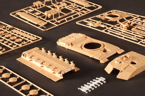 Hobby Boss 84853 British Challenger II (OP.Telic) Iraq 2003 1/48