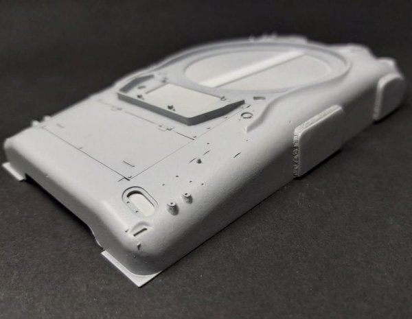 Panzer Art RE35-650 M4A1 Hull (Dry stowage) with cast additional armor 1/35