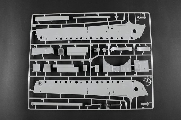 Trumpeter 00945 Pz.Kpfw.VI Ausf.E Sd.Kfz. 181 Tiger I Late Production 1/16