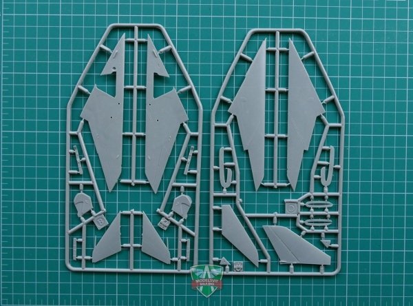 Modelsvit 72006 Sukhoi Su-7B 1/72