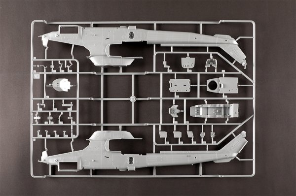 Trumpeter 05116U AH-1W Super Cobra  - USZKODZONE / DAMAGED 1/35