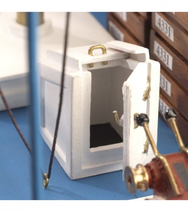 ARTESANIA LATINA 20100-N Trawler Mare Nostrum 1/35