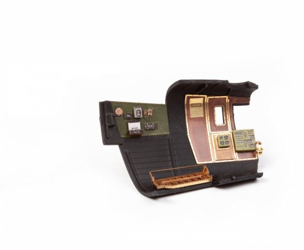 Eduard 73860 B-24D cockpit &amp; engines AIRFIX 1/72