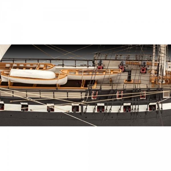 Revell 05606 USS United States (1:96) 