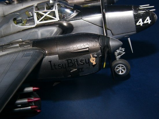 Trumpeter 02227 Lockheed P-38L-5-LO lightning (1:32)