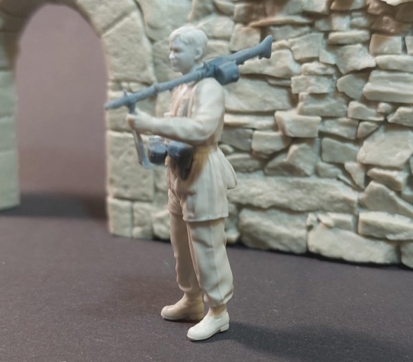 Panzer Art FI35-247 German fallschirmjager MG34 gunner 1/35