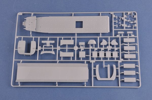 Hobby Boss 81773 CH-47D CHINOOK 1/48