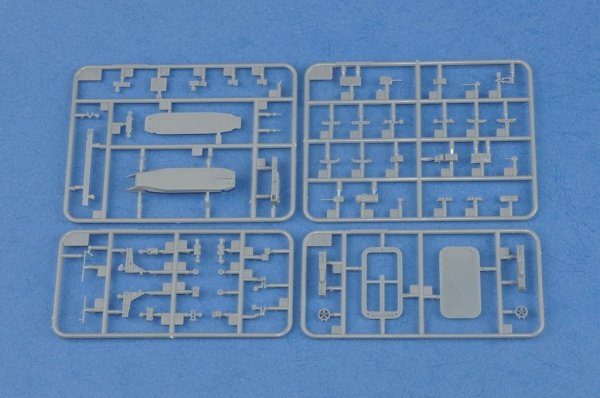 Hobby Boss 83408 USS Iwo Jima LHD-7 1/700
