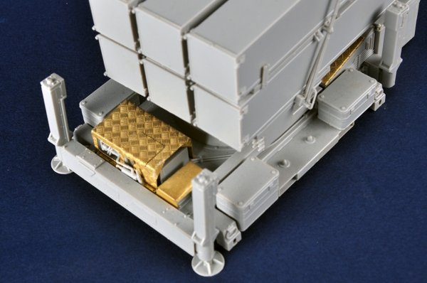 Trumpeter 01096 NASAMS(Norwegian Advanced Surface-to-Air Missile System) 1/35