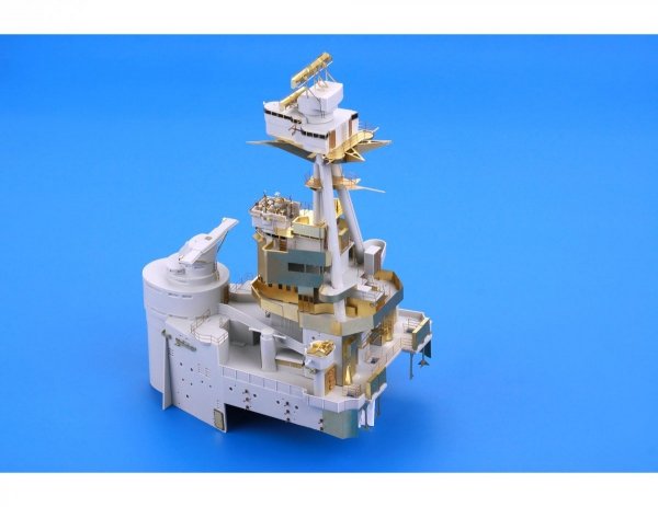 Eduard 53197 HMS Hood pt. 7 main top TRUMPETER 1/200