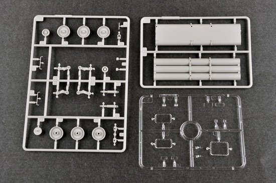 Trumpeter 01047 M270/A1 Multiple Launch Rocket System Finland/Netherlands 1/35