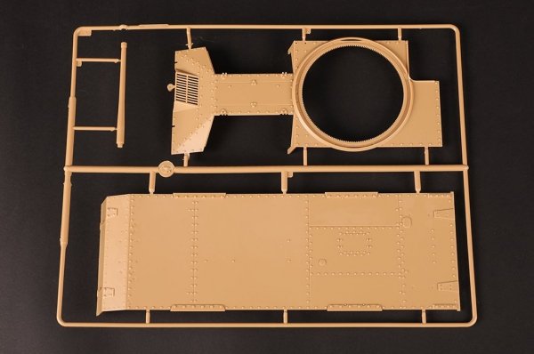 Hobby Boss 82603 38(t) tank E/F type 1/16