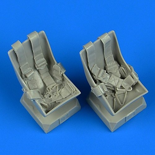 Quickboost QB32219 Bucker Bu 131 seats with seatbelts ICM 1/32