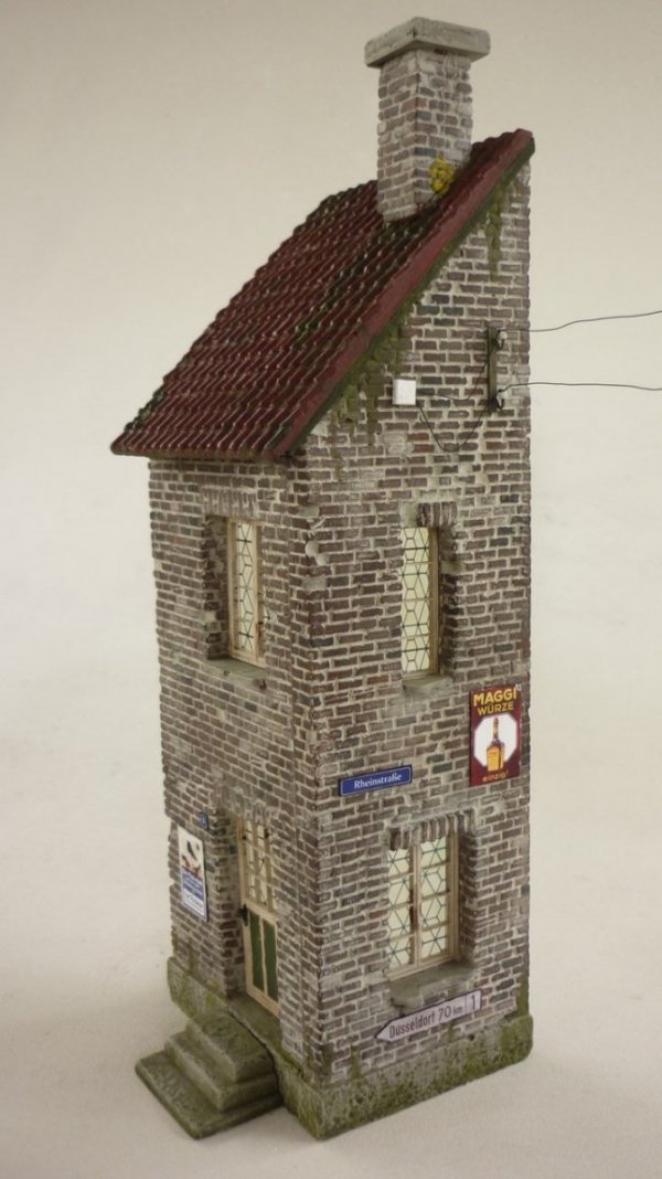 RT-Diorama 35258 Corner Building 1/35