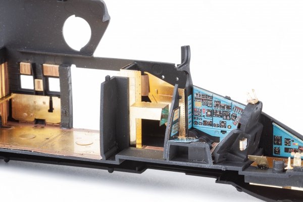 Eduard 481151 Mi-24P cargo interior TRUMPETER 1/48