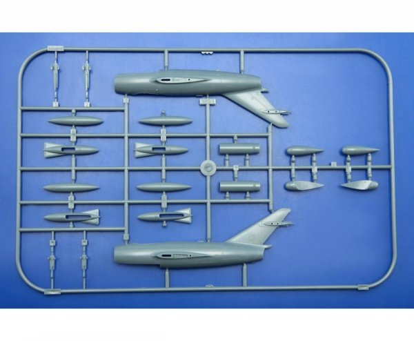 Eduard 7057 MiG-15 (1:72)