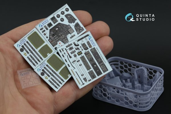 Quinta Studio QD+35121 AH-1W 3D-Printed coloured Interior on decal paper (Academy) (with 3D-printed resin parts) 1/35