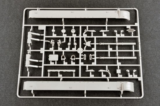 Trumpeter 09523 Soviet 2K11A TEL w/9M8M Missile Krug-a SA-4 Ganef 1/35
