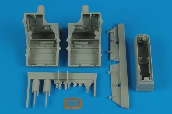 Aires 4500 F-22A Raptor wheel bays 1/48 HASEGAWA