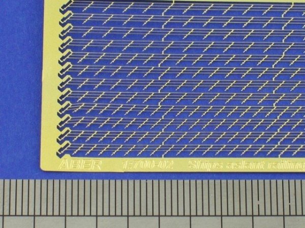 Aber 1:700-02 Ship aslant railing for stairs at 45 degree ( Ukośne relingi do okrętowych schodów pod kątem 45 stopni ) 1/700