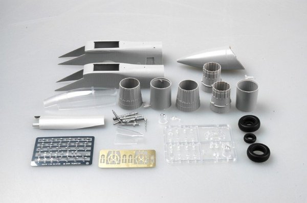 Trumpeter 02271 Su-30MKK Flanker-G (1:32)