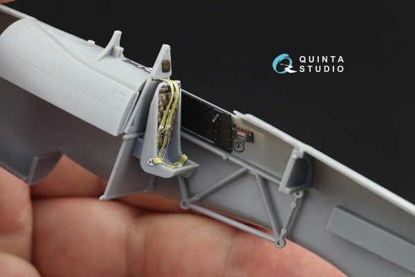 Quinta Studio QD48218 Hawker Typhoon Mk.1b early 3D-Printed &amp; coloured Interior on decal paper ( Hasegawa ) 1/48
