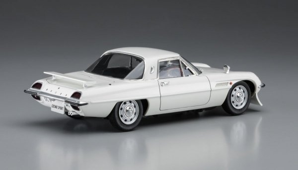 Hasegawa 20522 Mazda Cosmo Sports w / Chin Spoiler 1/24
