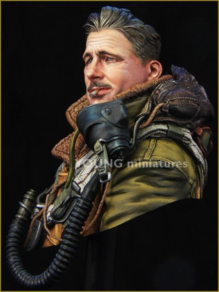 Young Miniatures YM1850  RAF Bomber Command WWII 1/10