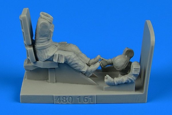 Aerobonus 480161 Modern British Army Driver for BAE Warrior 1/48 Airfix