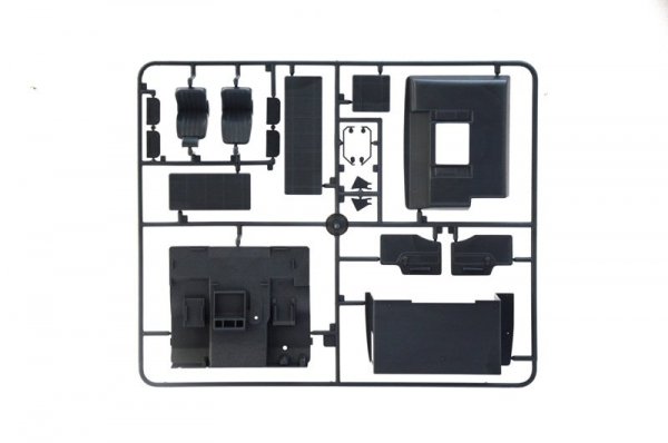  Italeri 3956 Mercedes Benz SK 1844 LS V8 1/24