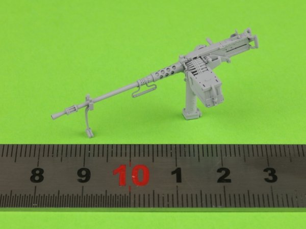 Master GM-35-063 Browning M2HB .50 cal (12,7mm) - karabin maszynowy z mocowaniem czołgowym - okres II w.św. (wczesna kołyska M23 z wczesnym zasobnikiem na amunicję) 1/35