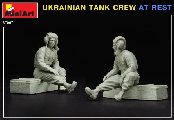 MiniArt 37067 UKRAINIAN TANK CREW AT REST 1/35