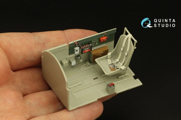 Quinta Studio QD32136 P-47D Razorback 3D-Printed &amp; coloured Interior on decal paper (Trumpeter) 1/32