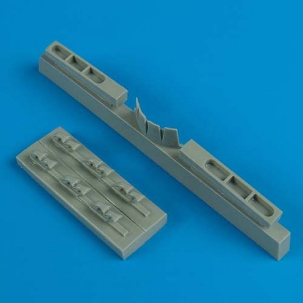 Quickboost QB72306 P-40M/N Wahawks exhaust &amp; radiator flaps 1/72