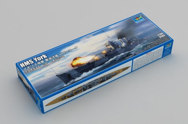 Trumpeter 06745 HMS York 1/700