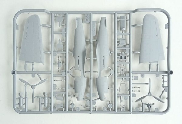 Arma Hobby 70056 Arma Hobby 70056 P-39N Airacobra 1/72
