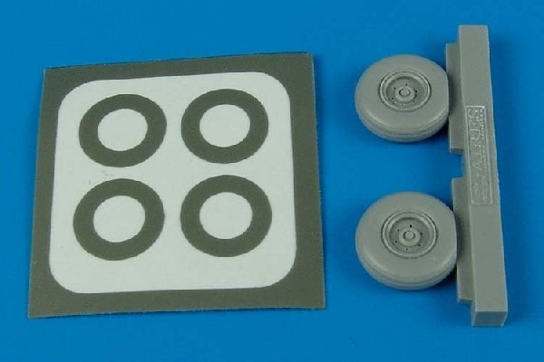 Aires 7217 Mi-17 Hip H wheels paint masks 1/72 Hobby Boss