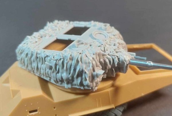 Panzer Art RE35-800 AC Humber Mk IV turret with Hessian net 1/35