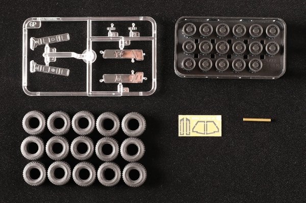 Hobby Boss 82964 DF-61 ICBM 1/72