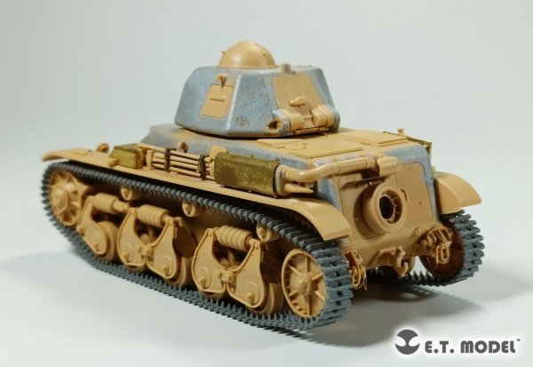 E.T. Model P35-033 WWII French Renault R35 Light Infantry Tank Workable Track ( 3D Printed ) 1/35