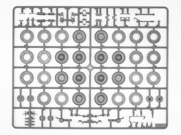 ICM 35533 Typ 770K (W150) Tourenwagen 1/35