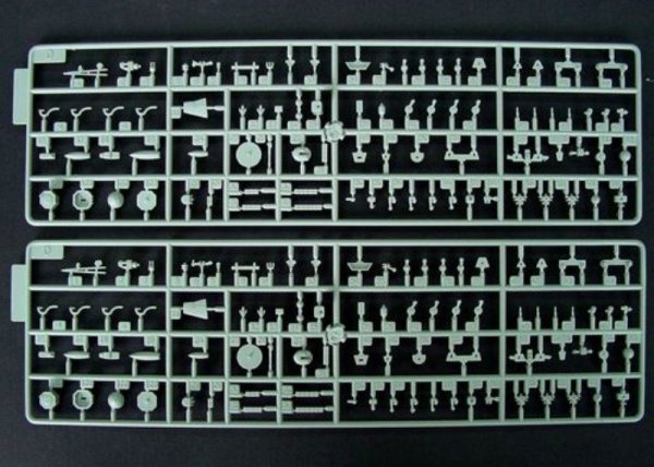 Trumpeter 05710 USSR Navy P. Velikiy Battle Cruiser 1/700