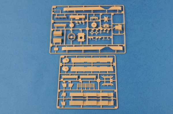 Hobby Boss 83852 Soviet T-28 Medium Tank Welded