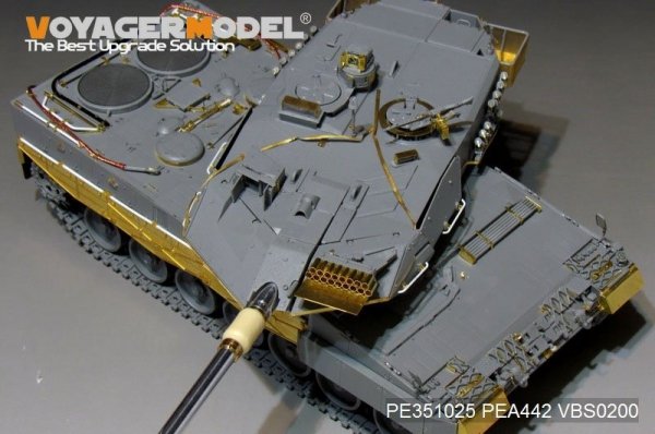 Voyager Model PE351025  Modern German Leopard 2A5 Basic For Border BT-002 1/35